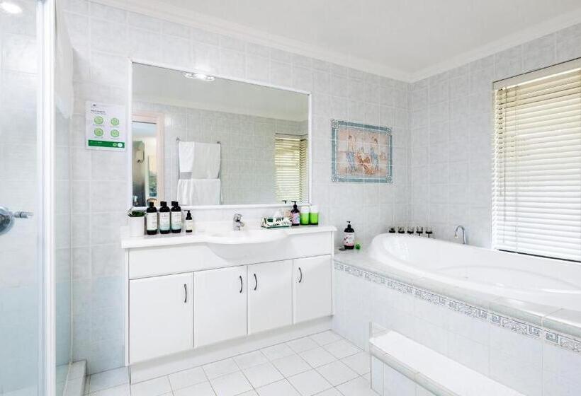 Mountain Sanctuary B&b