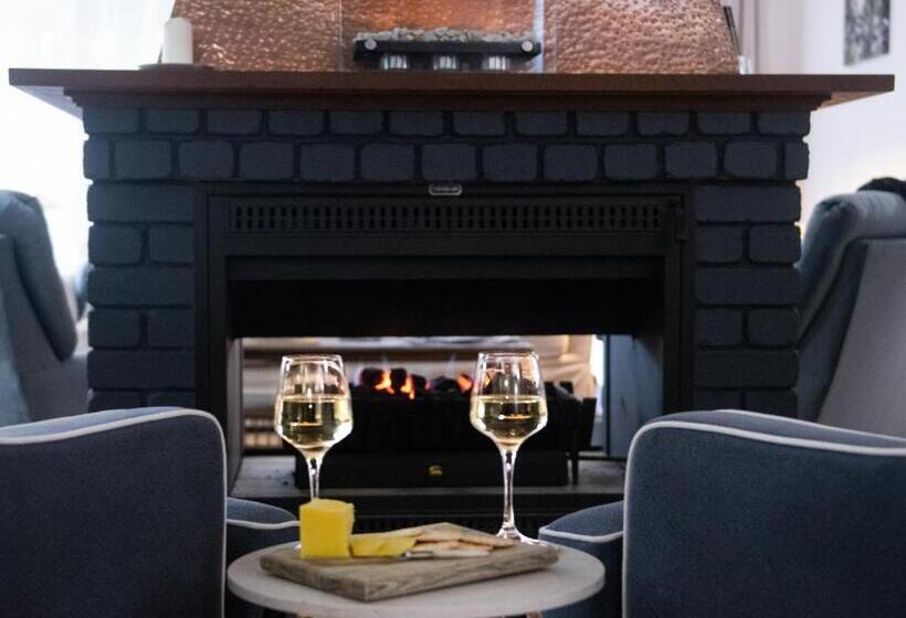 Mountain Sanctuary B&b