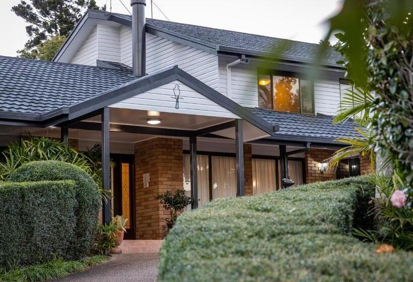 Mountain Sanctuary B&b