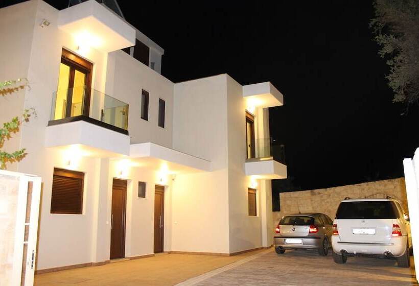 Palaiokastro Villas & Suites