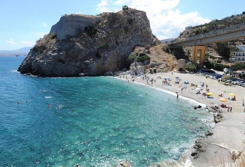 Palaiokastro Villas & Suites