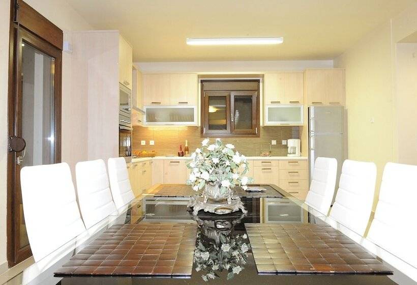 Palaiokastro Villas & Suites