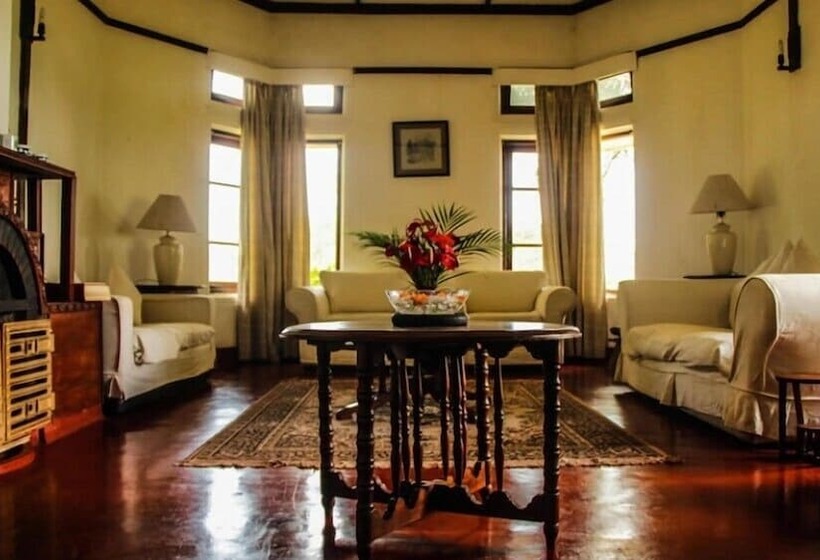 Пансион Ancoombra Tea Estate Bungalow