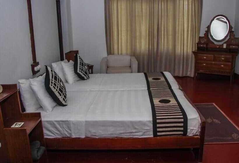 Пансион Ancoombra Tea Estate Bungalow