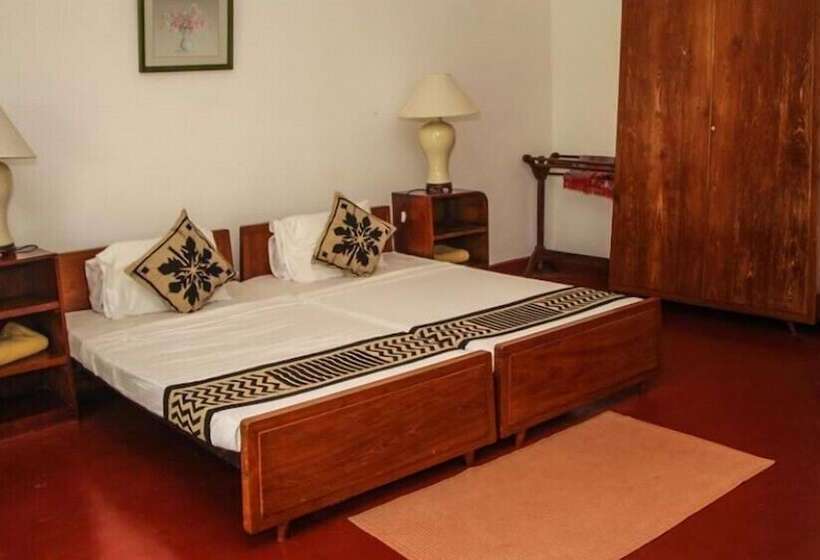 Пансион Ancoombra Tea Estate Bungalow