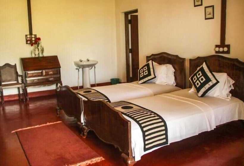 Пансион Ancoombra Tea Estate Bungalow