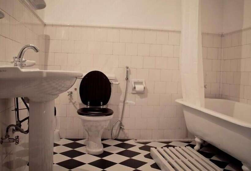 Пансион Ancoombra Tea Estate Bungalow