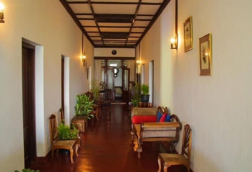 Пансион Ancoombra Tea Estate Bungalow