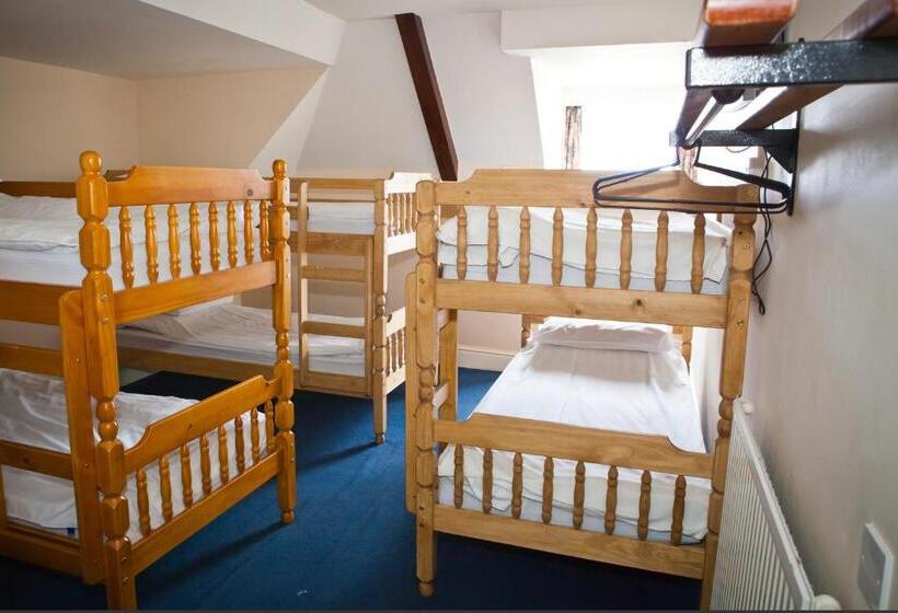 بنسيون Berties Lodge