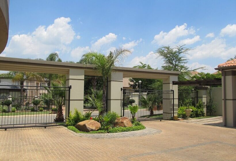 Пансион Casa Flora Guesthouse