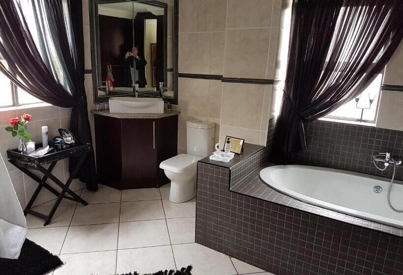 Пансион Casa Flora Guesthouse