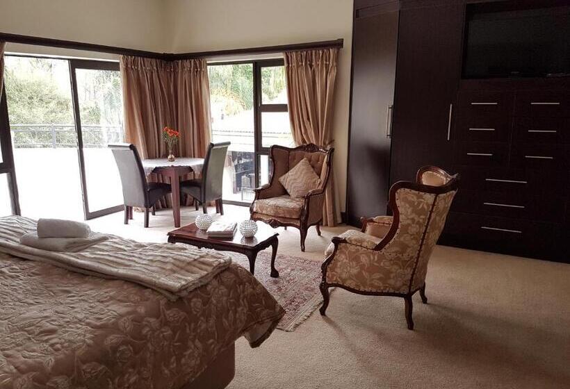 Пансион Casa Flora Guesthouse