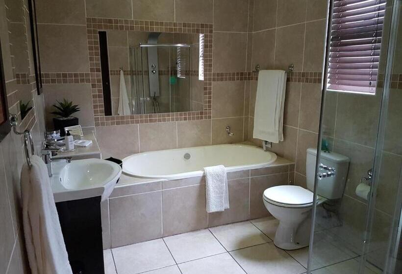 Пансион Casa Flora Guesthouse