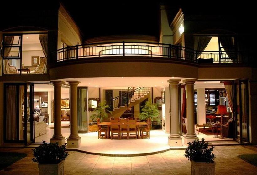 Пансион Casa Flora Guesthouse