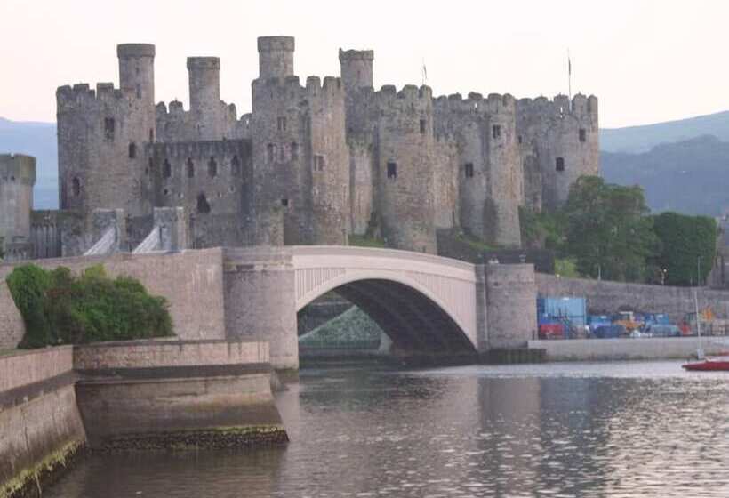 Пансион Glan Heulog Guest House