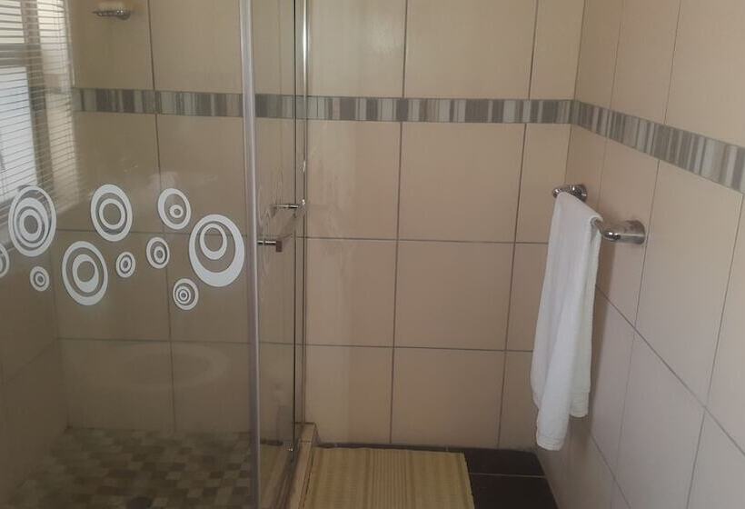 פנסיון Ikaze Guest House