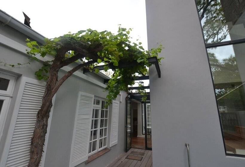 膳宿费 Just Joey Lodge