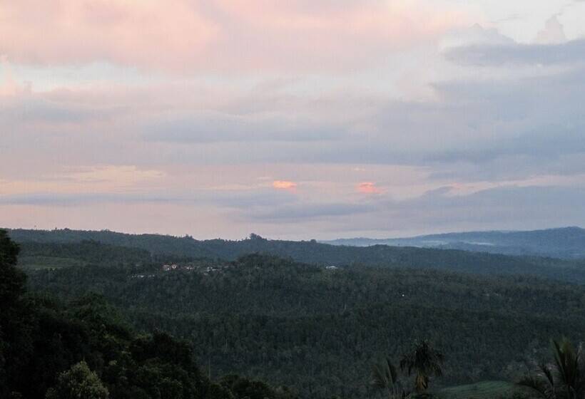 פנסיון Karang Sari Guesthouse & Restaurant