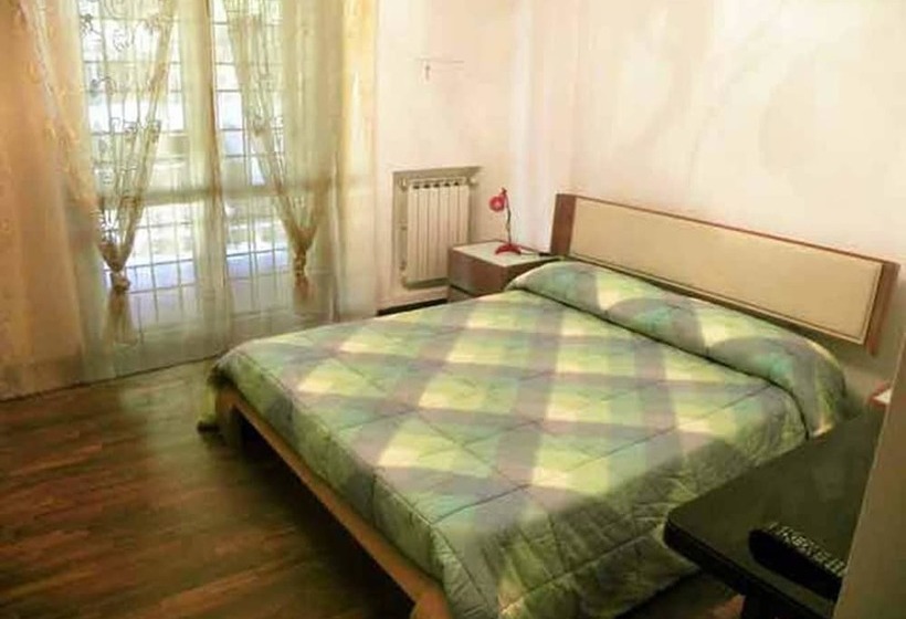 Пансион La Fiera Guesthouse