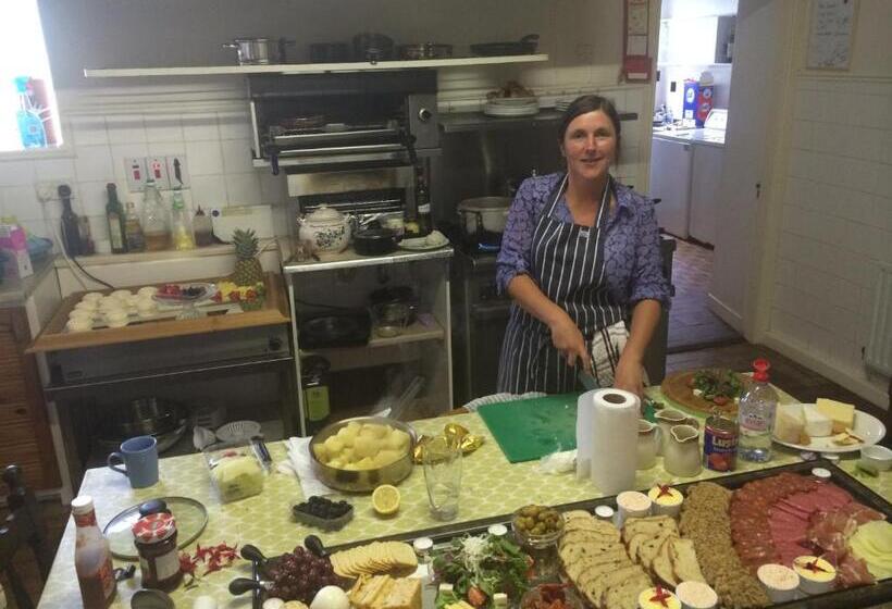 膳宿费 Milltown House Dingle