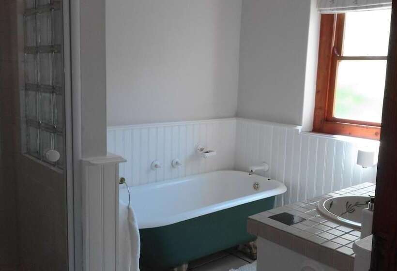 بنسيون Montagu Vines Guesthouse