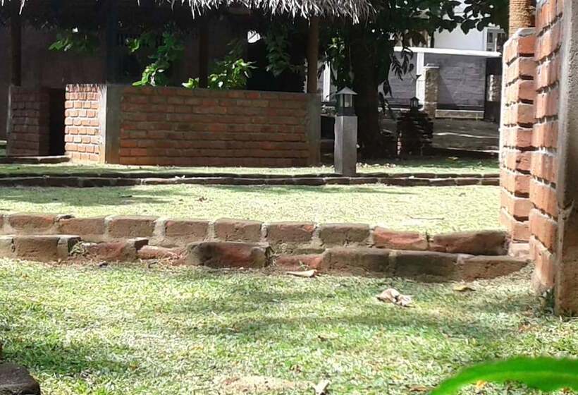 Пансион The Pub