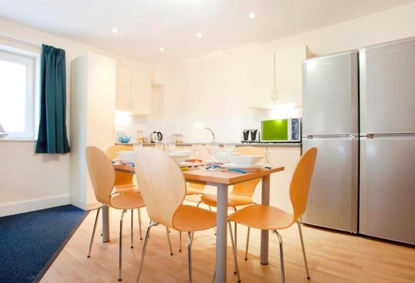 膳宿费 The Sidings