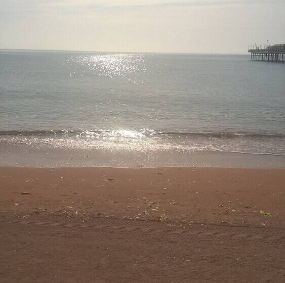 膳宿费 Trentham House