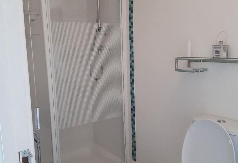 膳宿费 Trentham House