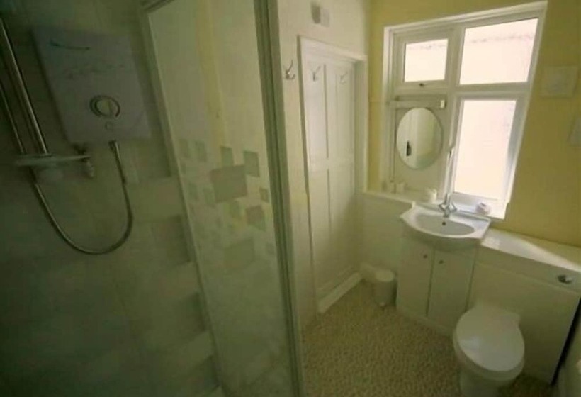 膳宿费 Trentham House