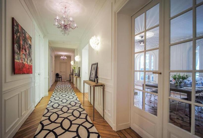 Relais12bis Bed & Breakfast By Eiffel Tower