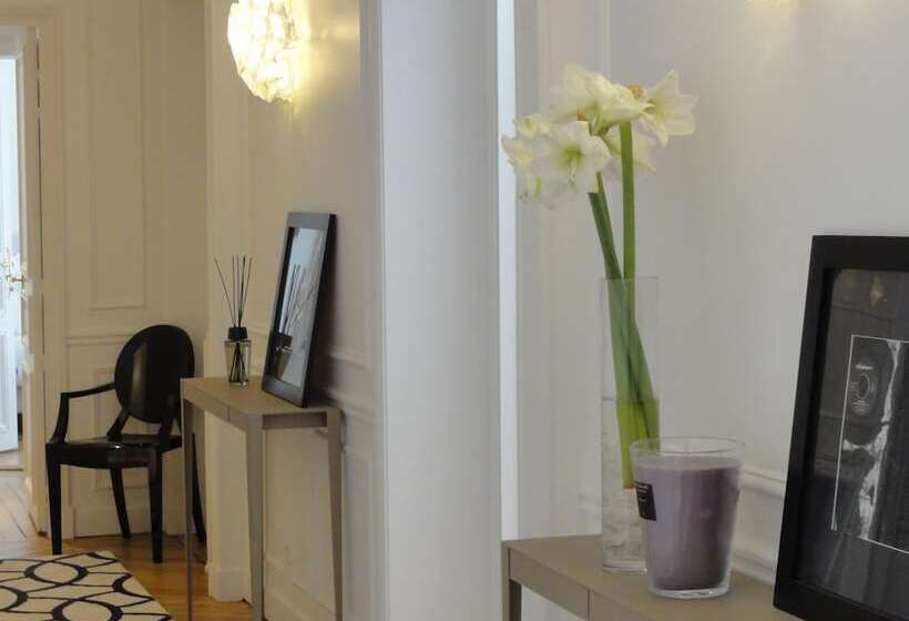 Relais12bis Bed & Breakfast By Eiffel Tower