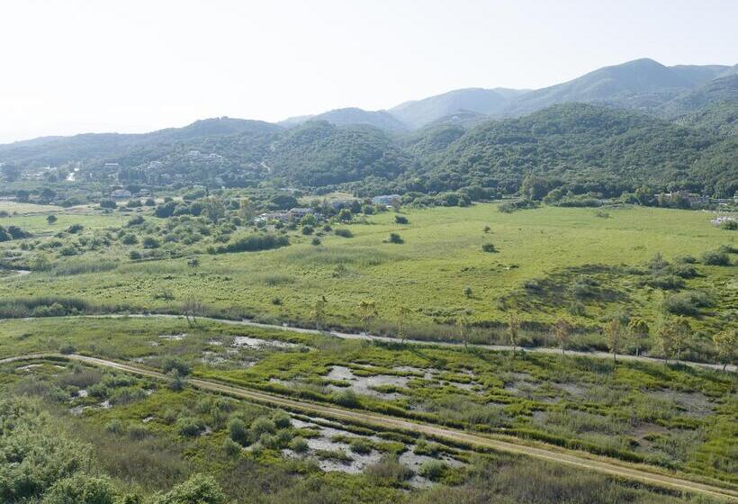 استراحتگاه Grecotel Luxme Costa Botanica