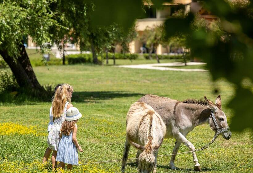 استراحتگاه Grecotel Luxme Costa Botanica