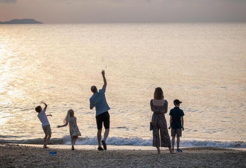 リゾートホテル Grecotel Luxme Costa Botanica