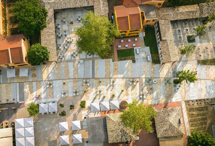 リゾートホテル Grecotel Luxme Costa Botanica