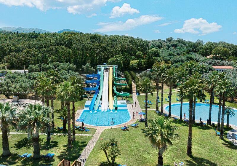 リゾートホテル Grecotel Luxme Costa Botanica