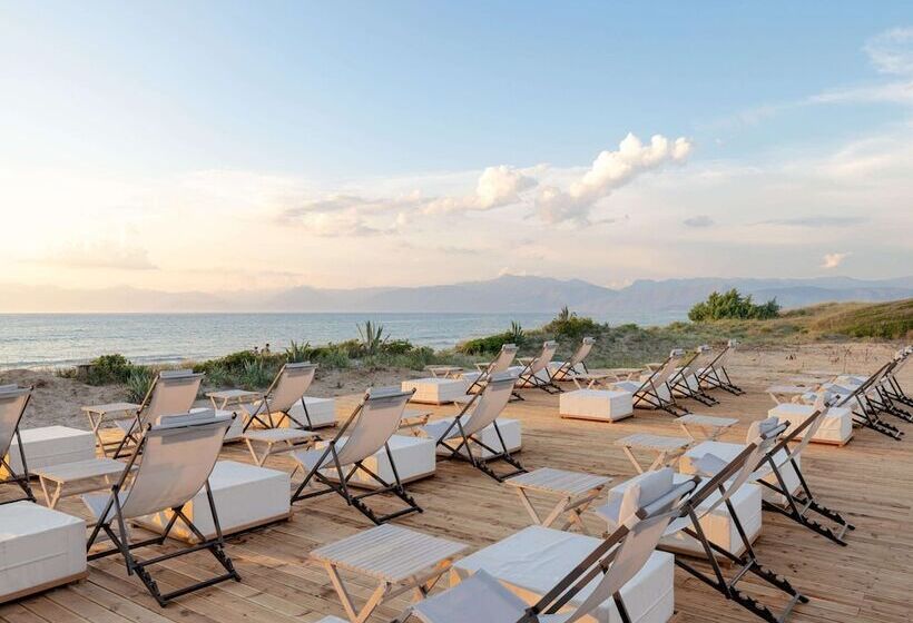 استراحتگاه Grecotel Luxme Costa Botanica