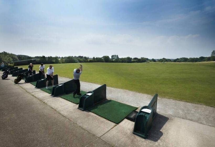 استراحتگاه The Warwickshire Hotel And Country Club