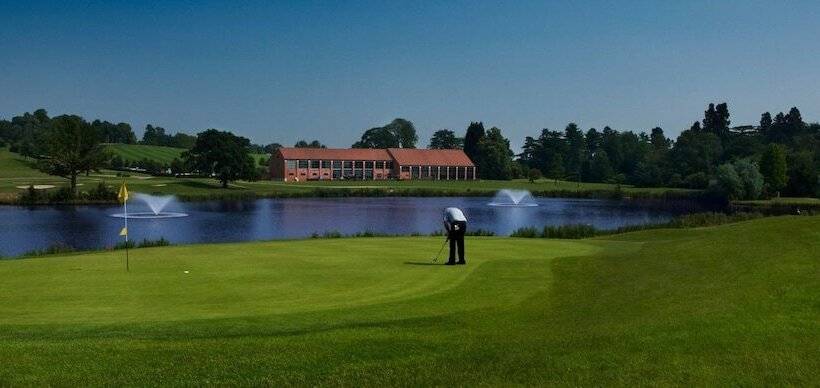 استراحتگاه The Warwickshire Hotel And Country Club