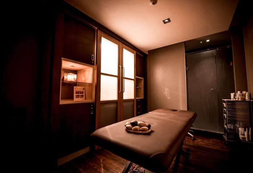 Курорт The Warwickshire Hotel And Country Club