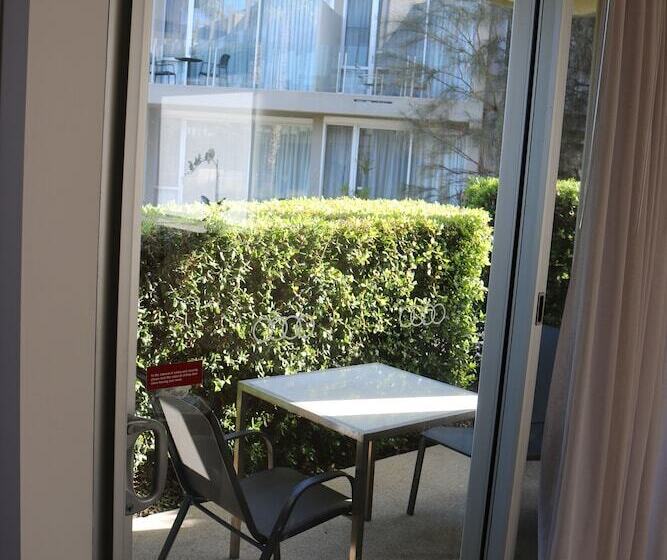 Beachfront Resort Torquay