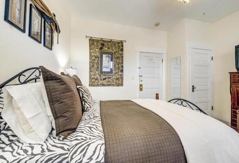 The St. Mary S Inn, Bed And Breakfast