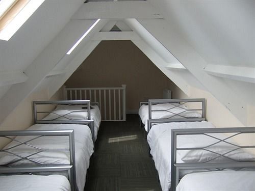 Tomlinson S Cafe & Bunkhouse  Hostel