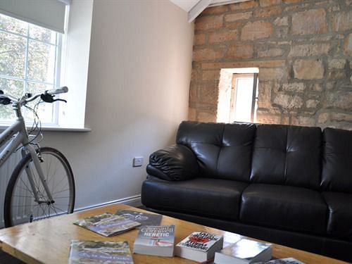 Tomlinson S Cafe & Bunkhouse  Hostel