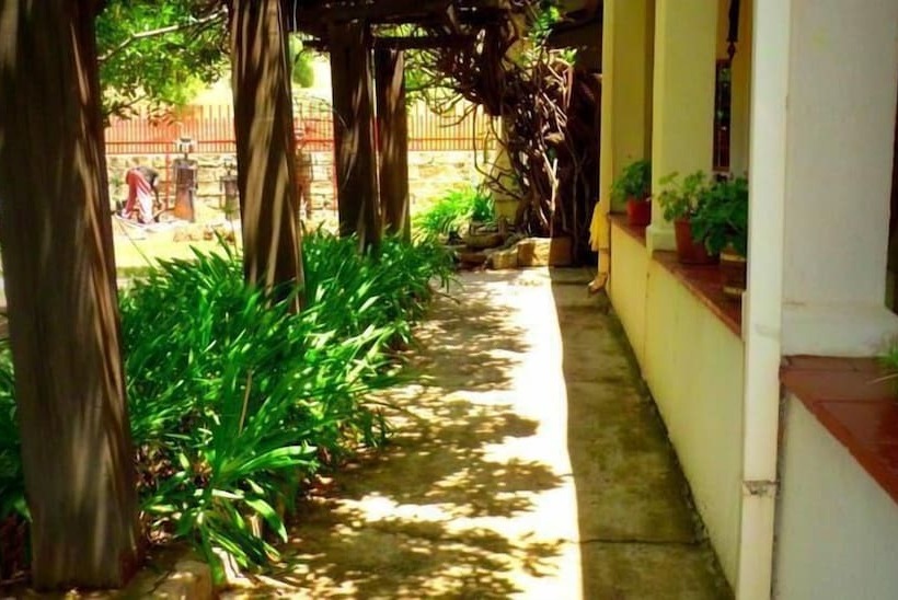 Top House Bed And Breakfast