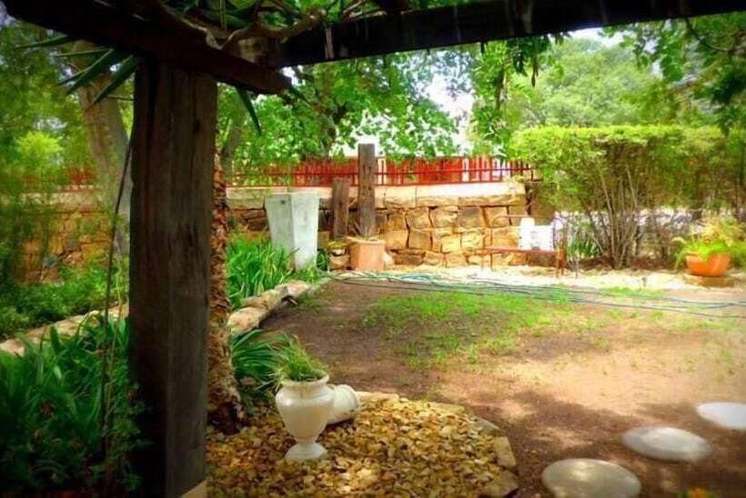 Top House Bed And Breakfast