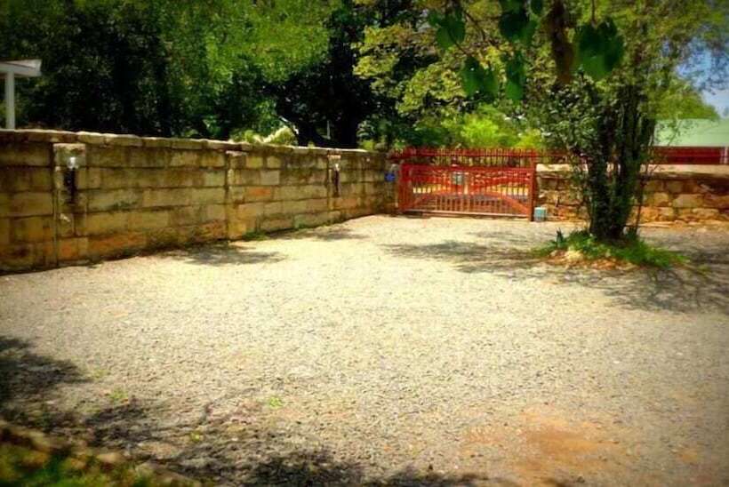 Top House Bed And Breakfast