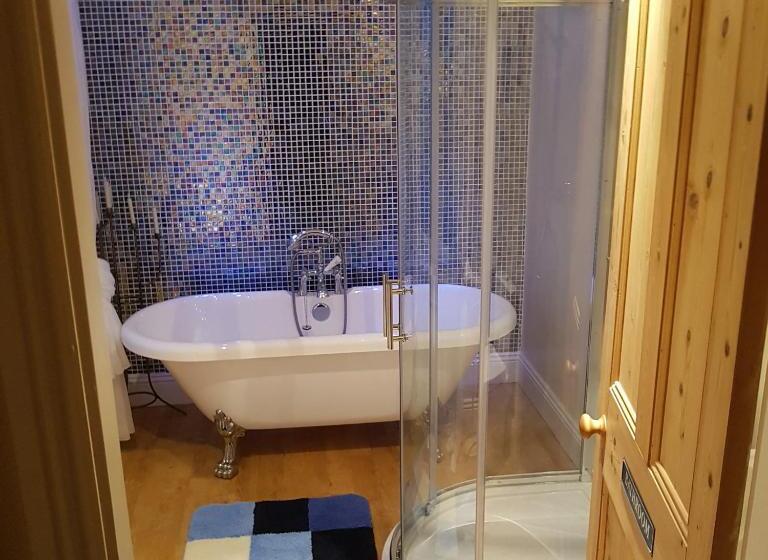 Ugiebrae House Bed & Breakfast