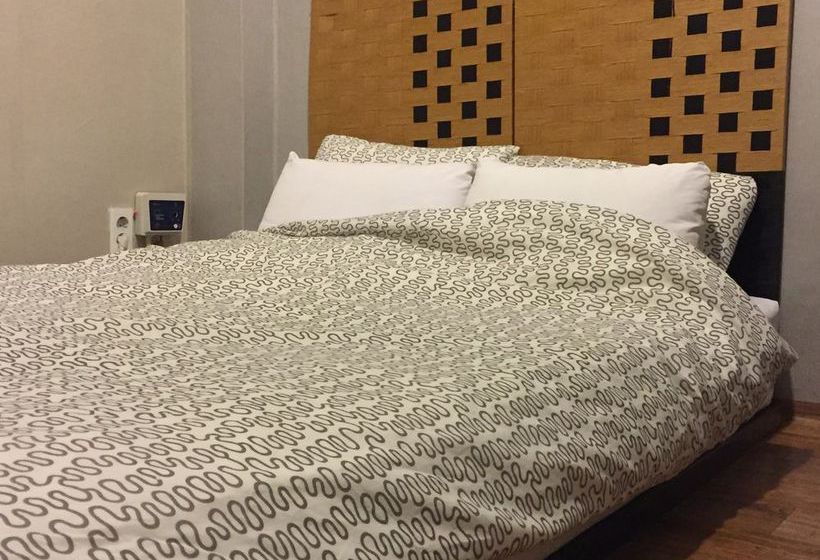 旅馆 Backpackers In Jeju City Center